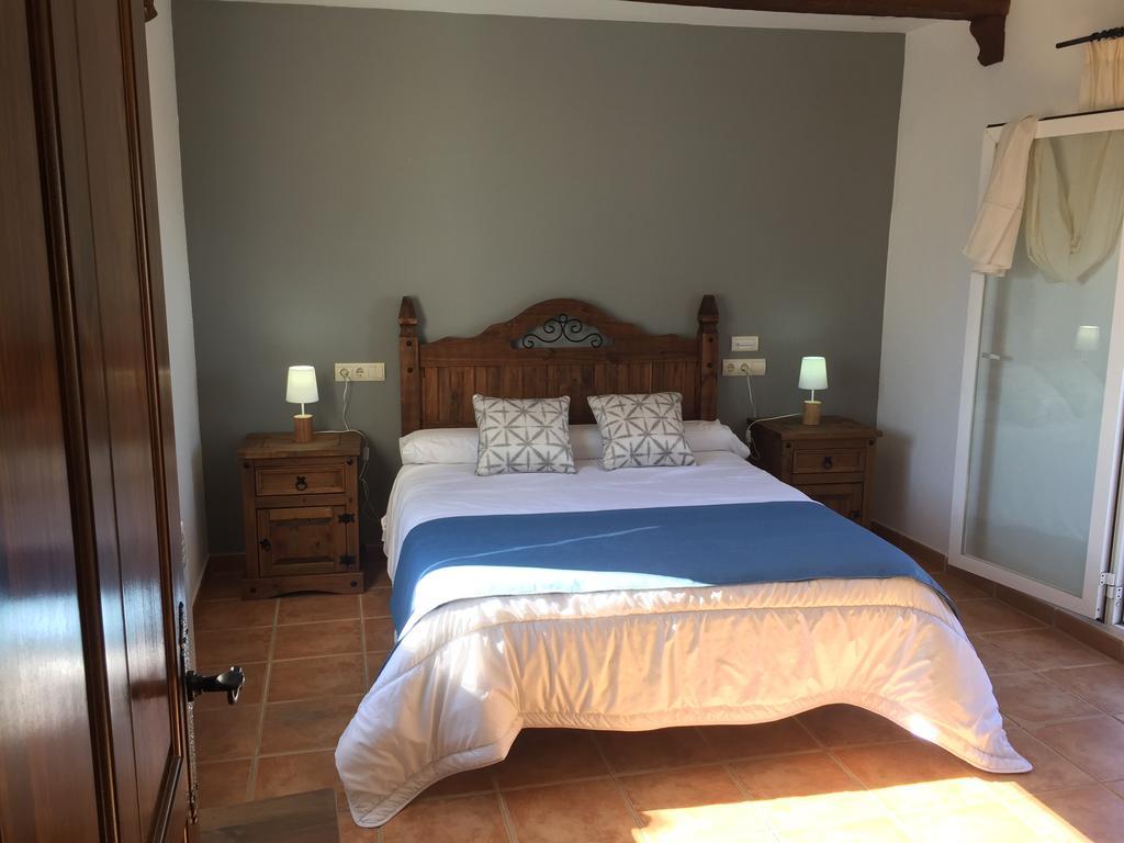 Hostal Rural La Casa Verde Cheles ภายนอก รูปภาพ